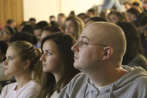 American River College student James Puppolo (right) sits in a packed Raef Hall on April 21, 2016 to listen to lecture from Steve Running on the effects of climate change and career opportunities in the STEM field. Running was a board member of the Intergovernmental Panel on Climate Change (IPCC) what it was awarded the Nobel Peace Prize, along with former Vice President Al Gore in 2007. (Photo by Jordan Schauberger)
