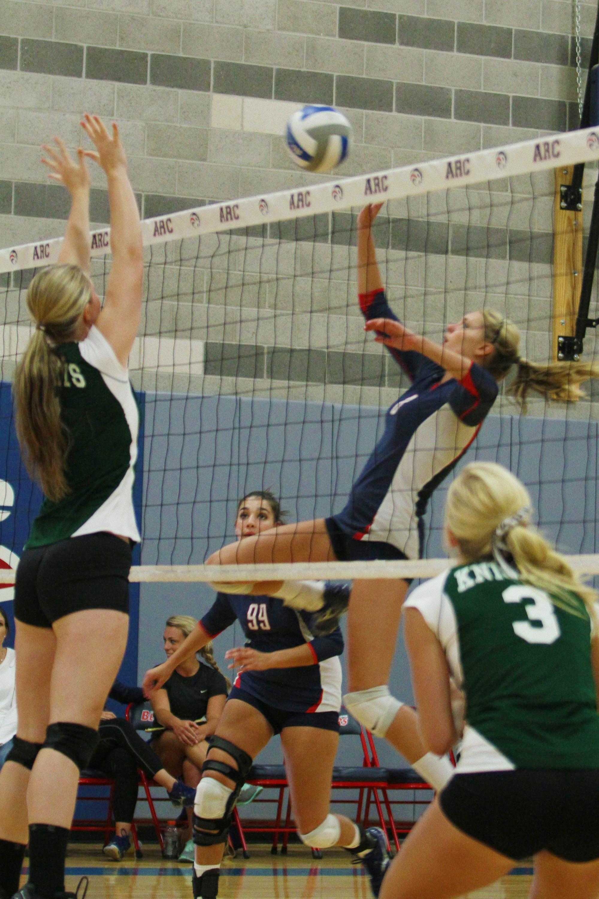 ARC dominates womens volleyball double header on Sept. 12