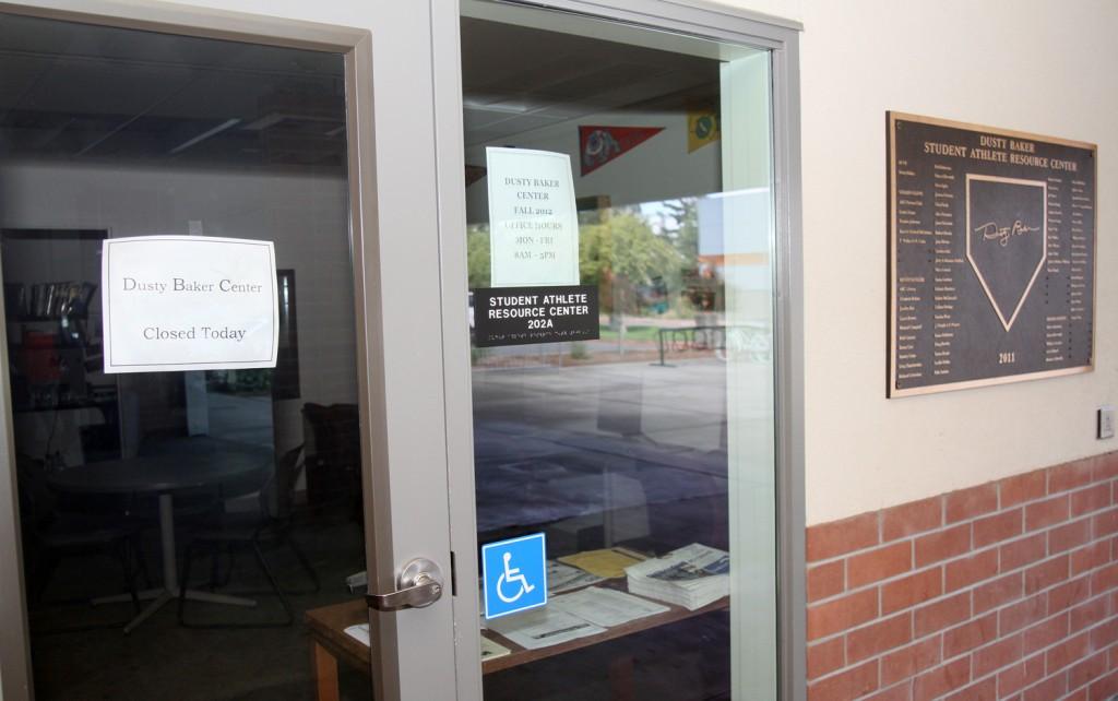 The Dusty Baker Center, a counseling office for student-athletes, has a sign posted on its door since Oct. 12 claiming that the office is closed today. (Photo by Daniel Romandia)