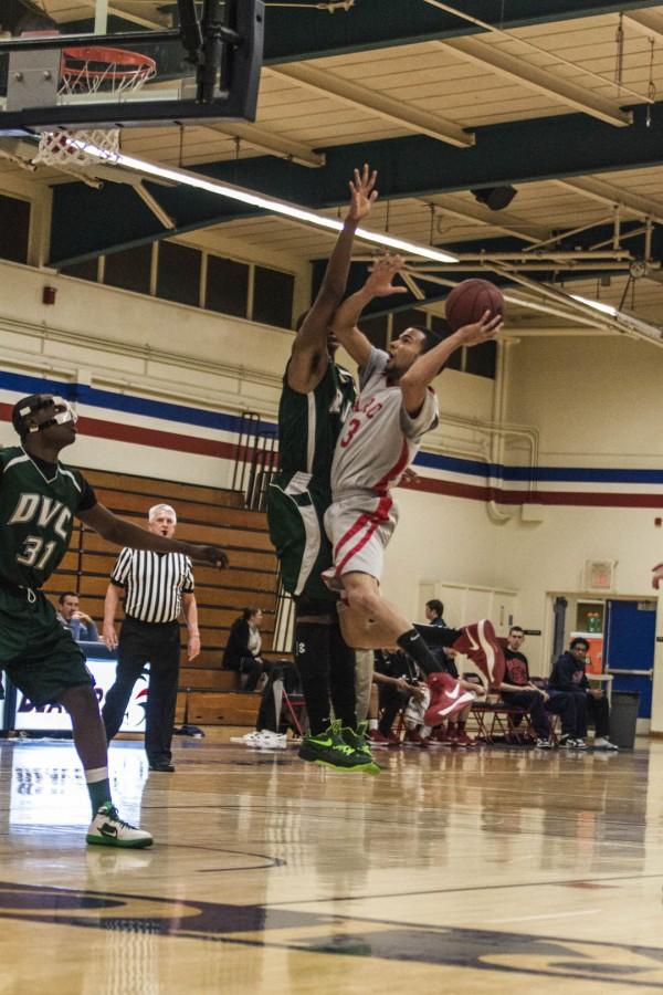 Beavers break loss streak with 70-to-58 victory over Diablo Valley Knights