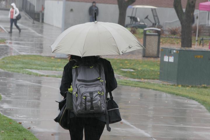 The winter season is rapidly approaching the American River College campus. The skies are grey and cloudy, and the streets are slick with fallen rain. Students start to bundle up as the rain hit school grounds all day.  Those on campus could be seen all over tacking cover and hiding from the rain in the breezeways, under overhangs and in the student center. The showers are supposed to last until tomorrow.