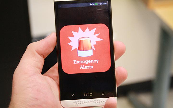 Opinion: Professors cellphone policies conflict with emergency alert system