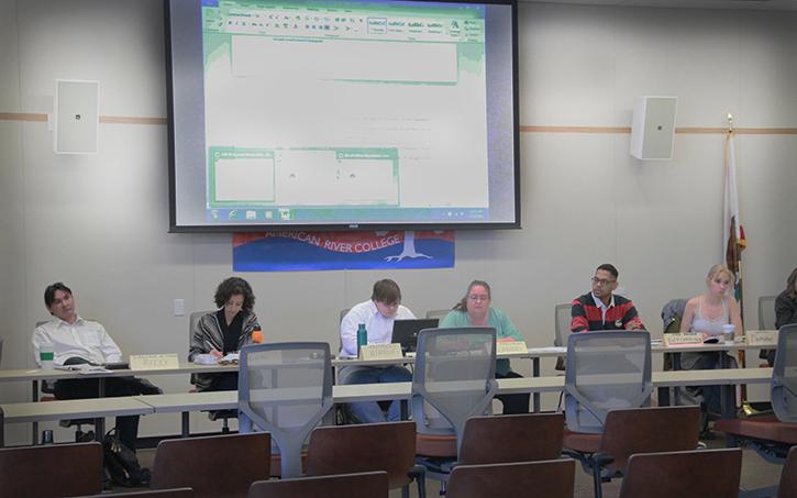 Student Senate tables Republican funding, laments “disheartening” coverage in The Current