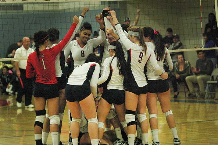 Volleyball team rallies in final two games to defeat Fresno City College, starts playoffs 2-0