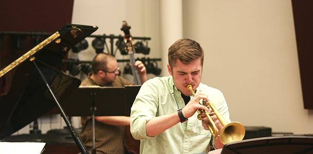UNR’s jazz band performs for ARC