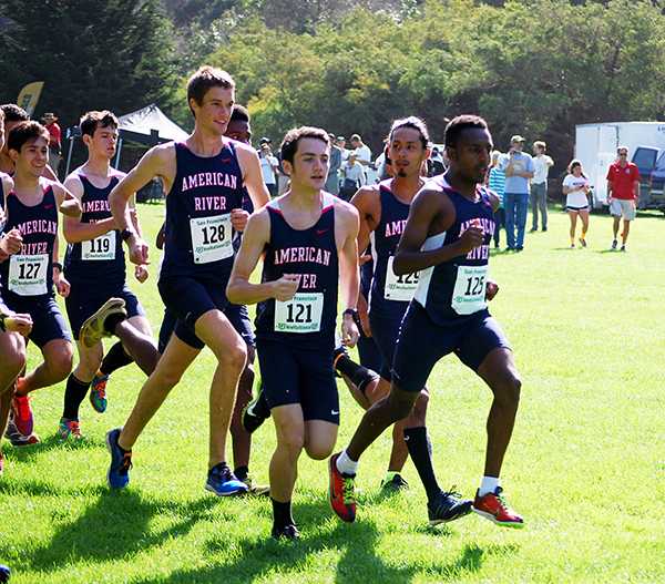 American River College Cross-Country runners stay in a pack at the University of San Francisco Cross-Country Invitational on Sept. 05, 2015. American River College finished the meet in first place in the Mens 8K Open Non- Division 1. (Photo courtesy of Rick Anderson)