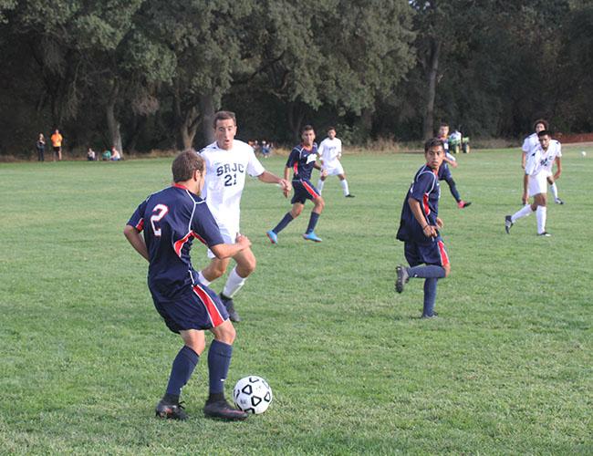 American River Colleges Freshman Forward Ieann Vasquez charges towards Santa Rosa Junior Colleges goal during ARCs 3-0 loss to Santa Rosa Junior College on Sept 29, 2015. The loss droped ARCs record to 0-8-2.(photo by  Matthew Nobert)