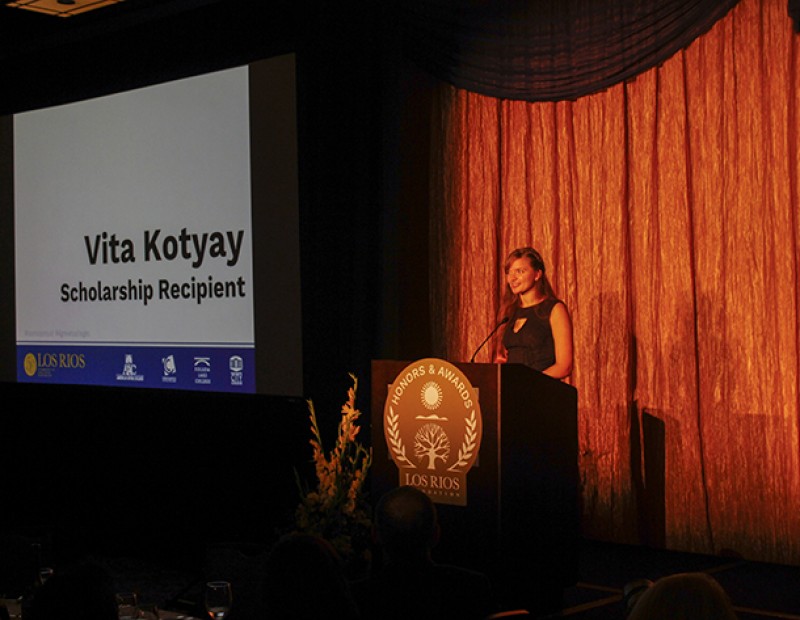American River College student Vita Kotyay thanks attendees of the Los Rios Foundation Honors and Awards Gala for the scholarship she recieved from the foundation. Kotyay is a nursing student who is jointly enrolled at ARC and Sacramento State University. (Photo by John Ferrannini)