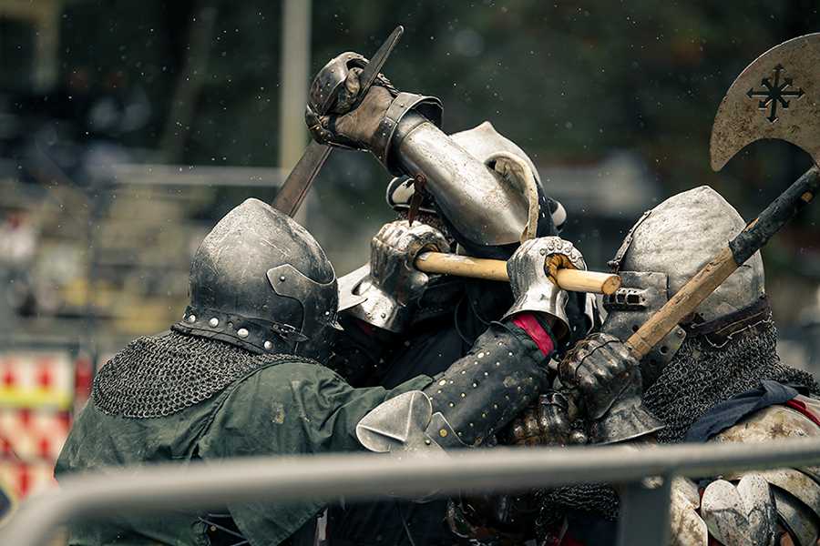 Members of the North West region WolfPack battle with members of the USA Knights. The USA Knights are the American national team that competes in  the International Medieval Combat Federation. (Photo by Kyle Elsasser)