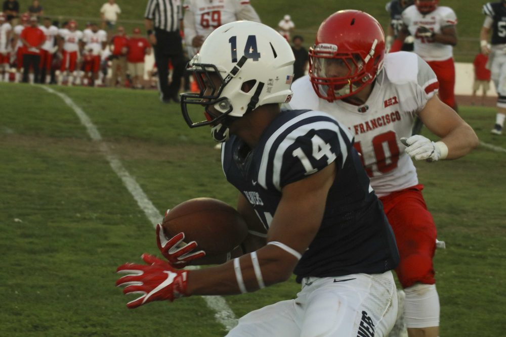 ARC wide reciver Daliceo Calloway rushes the ball in the game against city college of Sanfrancisco on Sept. 17. ARC lost 51-36. (Photo by Laodicea Broadway)