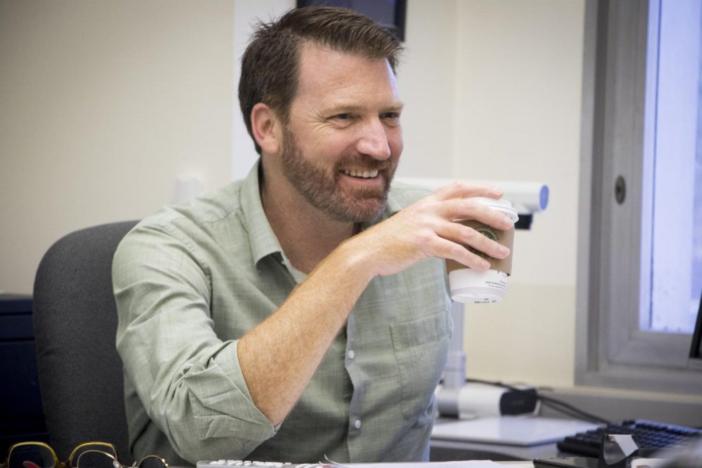 English Professor Michael Spurgeon leads a discussion in his English Creative Writing 455 class. ENGCW 455 read all submissions sent to Ad Lumen. (Photo by Ashley Hayes-Stone)