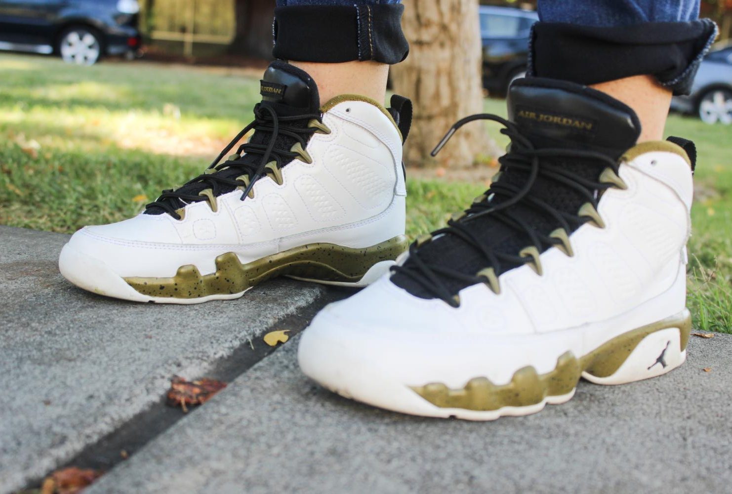 “[My favorite pair of shoes is] probably my Bred 11s” – Deja King | Kinesiology | Air Jordan 9 Retro “Statue” (Photo by Felix Oliveros)