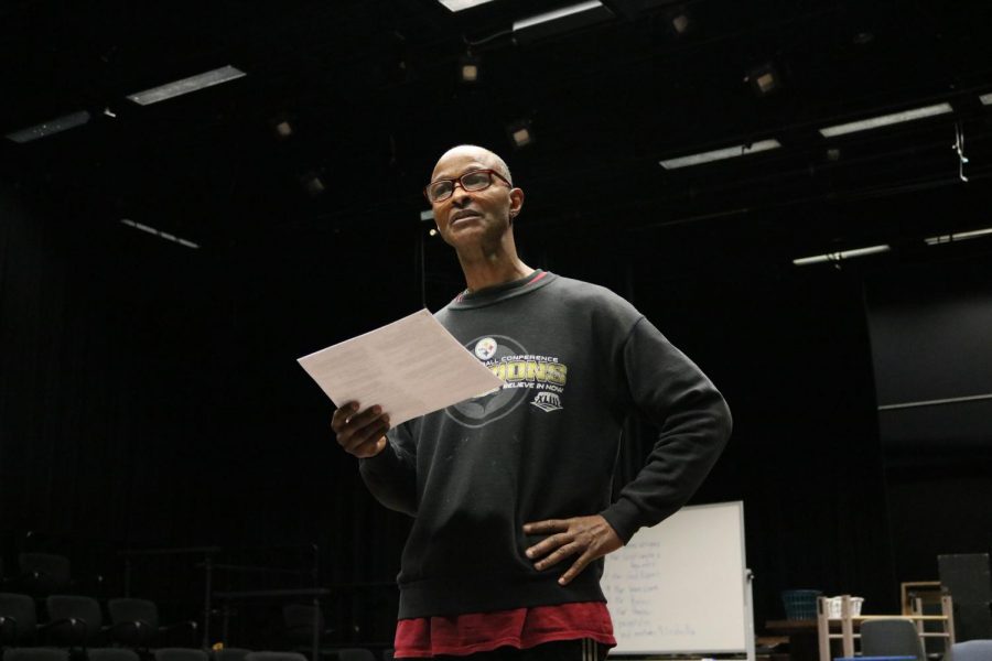 Theater arts professor Sam Williams lectures for his Theory and Techniques of Acting II class on monologues. The class, which formerly met in person at noon on Tuesdays and Thursdays, meets now on ConferZoom at the same time, but not everyone is in attendance. (Photo by Alex Muegge)