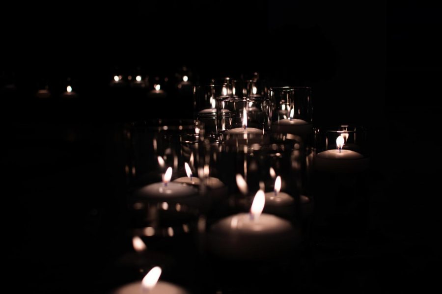 After more than a year of enduring the COVID-19 pandemic, American River College honors all that has been lost since March 2020, with an in-person candlelight vigil on May 13, 2021. (Photo via Unsplash) 