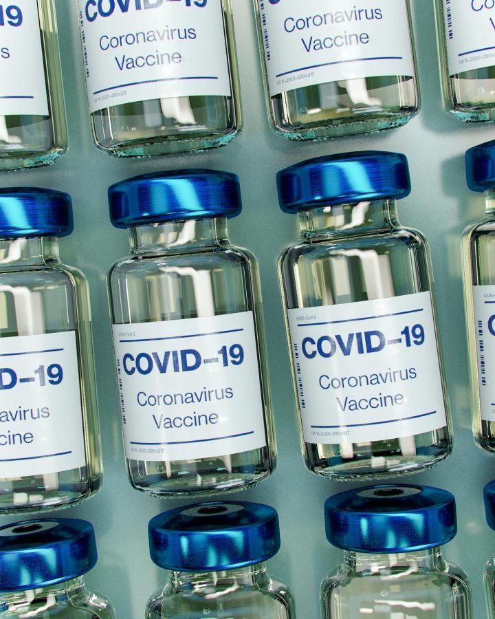 The+Los+Rios+Community+College+District+announced+that+all+students+and+employees+who+access+district+and+college+facilities+must+be+vaccinated+with+the+first+dose+by+Oct.+1%2C+2021.+This+is+to+support+the+health+and+safety+of+students%2C+faculty%2C+and+members+of+the+community.+%28Photo+via+Unsplash%29