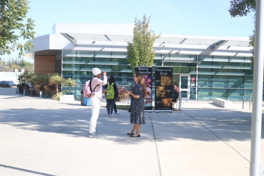 Abortion+protesters+display+posters+near+the+library+and+Student+Center+at+American+River+College+on+Oct.+17+and+18.+%28Photo+by+Lorraine+Barron%29