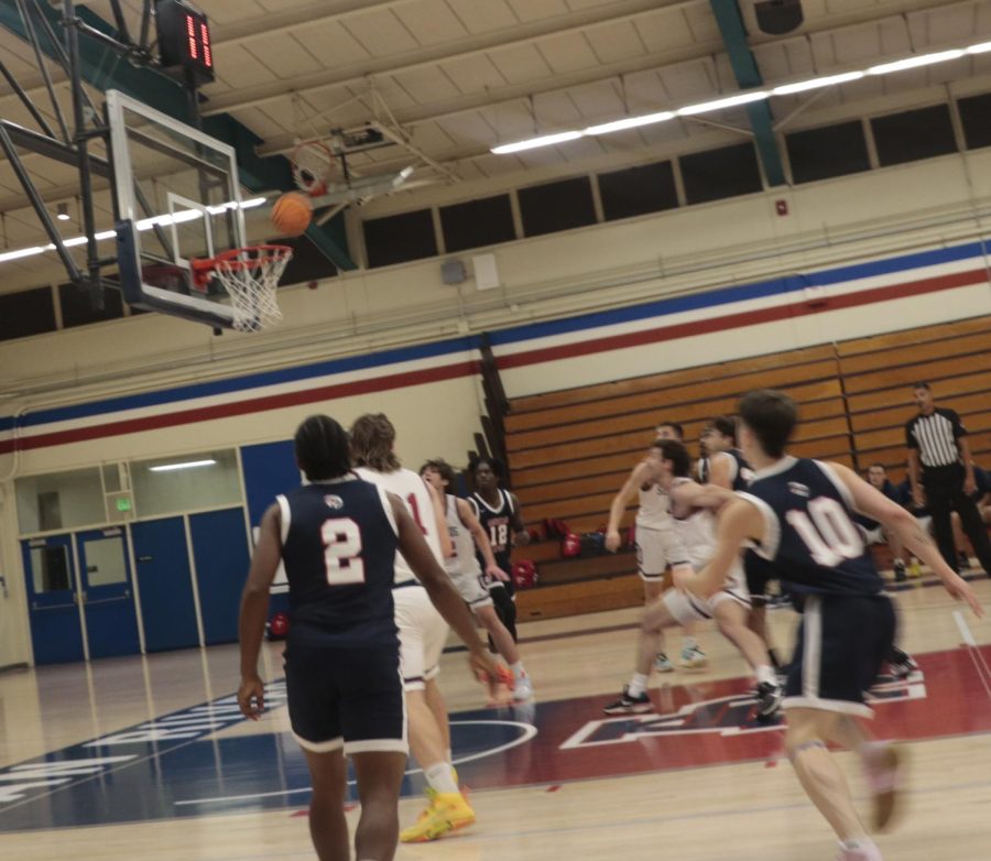 Beavers forward Obinna Ibewiro makes the first basket of the game though ARC would lose 67-47 to Siskiyous on Nov. 10. (Photo by Lorraine Barron)